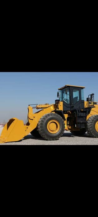 Самосвалы 25т,  погрузчик 2х куб