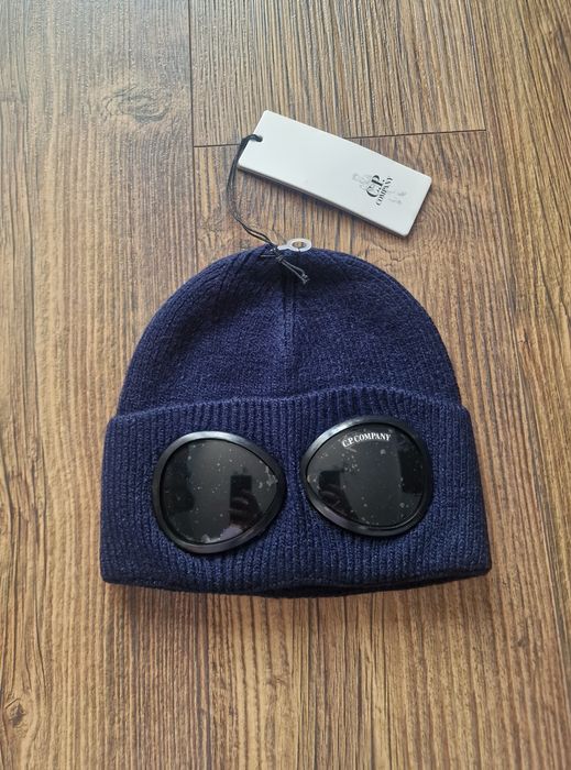Страхотна мъжка зимна шапка C.P. COMPANY,  HB и S.I.