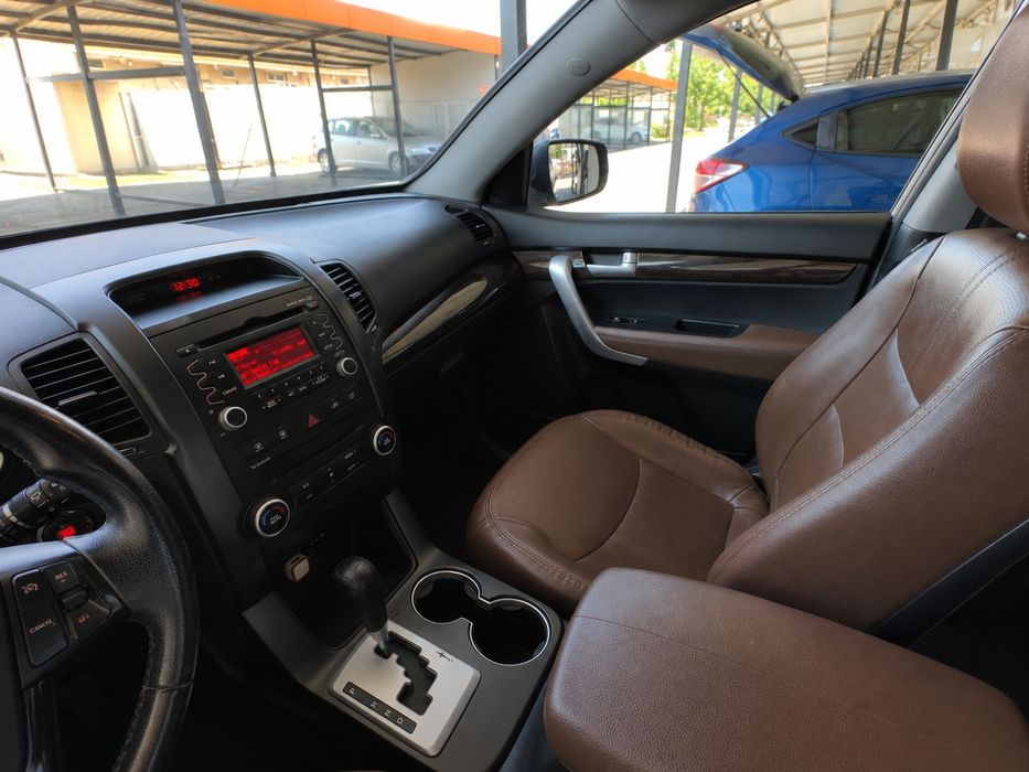 Kia SORENTO 2011г. 197к.с. 7местна