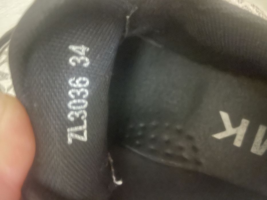 Кроссовки весна осень