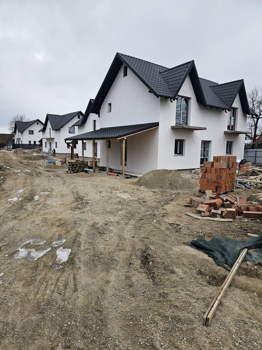 Se vinde casa p+m in Letea veche