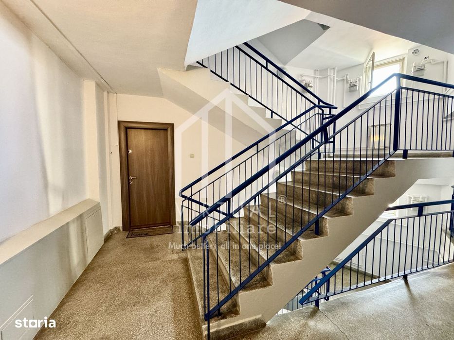 Apartament cu 3 camere, 75mp utili+3 balcoane, etaj 5/5, bloc cu lift