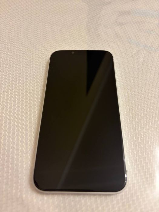 Iphone 16e 128gb на гарантии