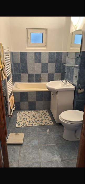 Vind apartament 3 camere bloc Dafin