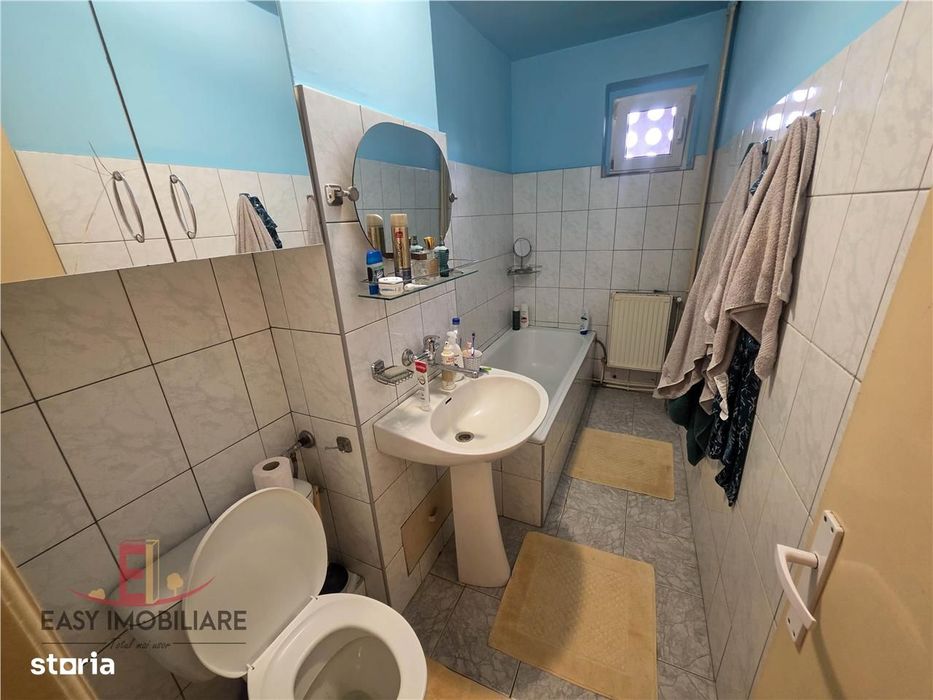 Apartament 4 camere, UMF, 7 Noiembrie, 2 bai, Targu Mures