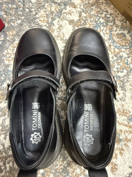 Продам туфли TOMINI 36 размер для девочки