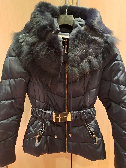 Дамско яке с яка от естествена косъм