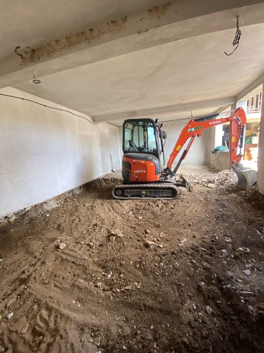 Услуги с Мини Багер Микро Багер Мини Челен Товарач Бобкат Стара Загора