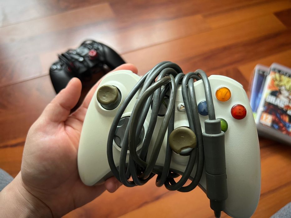 Set trei controllere (manete) Xbox 360 + Myria + jocuri PS3