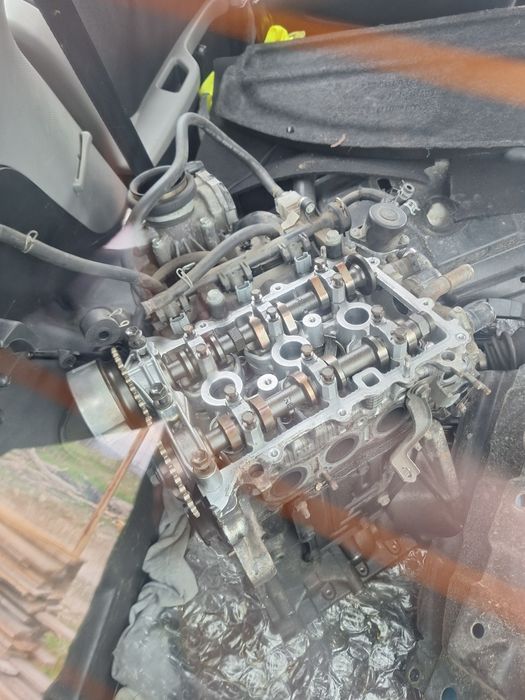 Toyota Yaris 1.0 На Части
