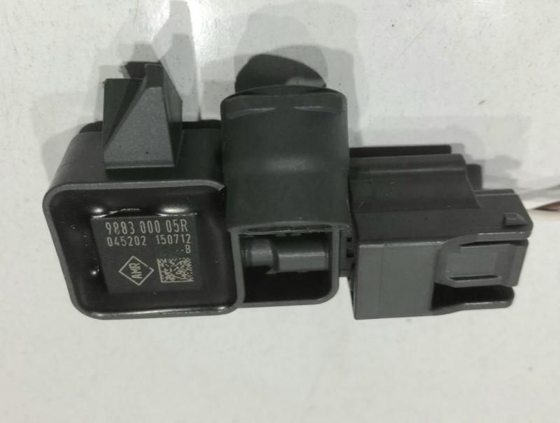 Senzor impact Renault Megane 3 facelift 988300005R