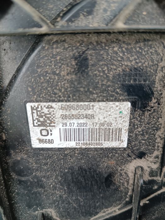 Lampa stop spate Dacia Sandero Stepway3 stop spate Dacia Logan3 Clio4 Clio3 Scenic2 Megane2 Laguna2 Dacia Sandero Stepway3 Clio4 Clio3 lampa far Dacia