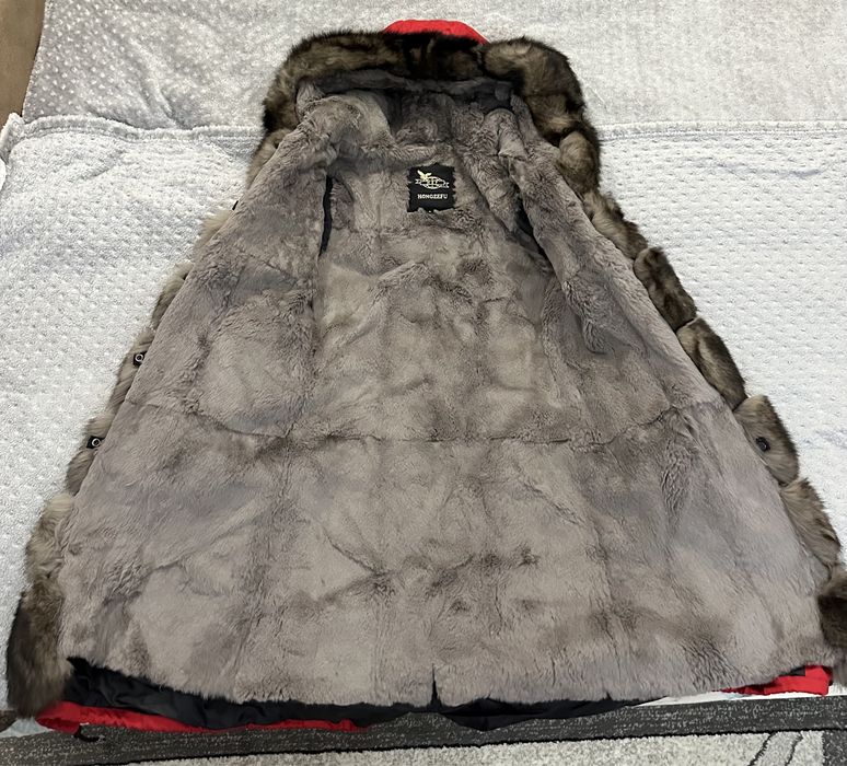 Продам парку 70000 торг