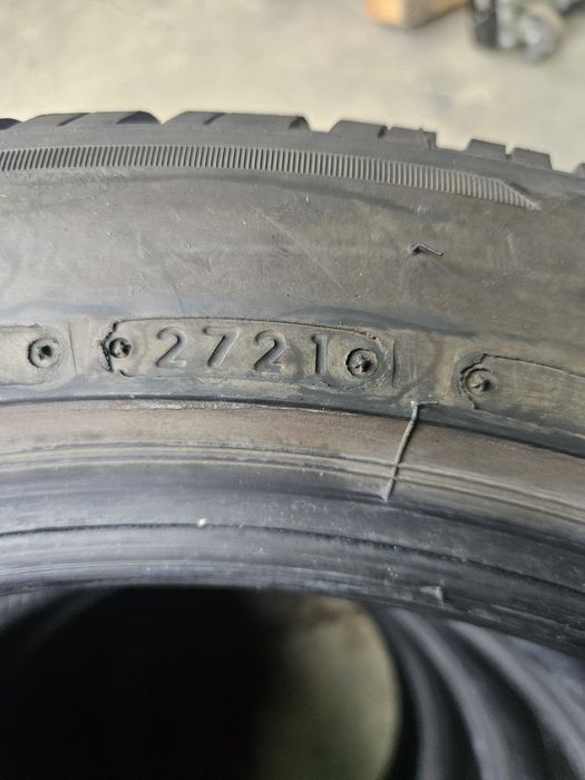 Гуми 225/50/18 дот21