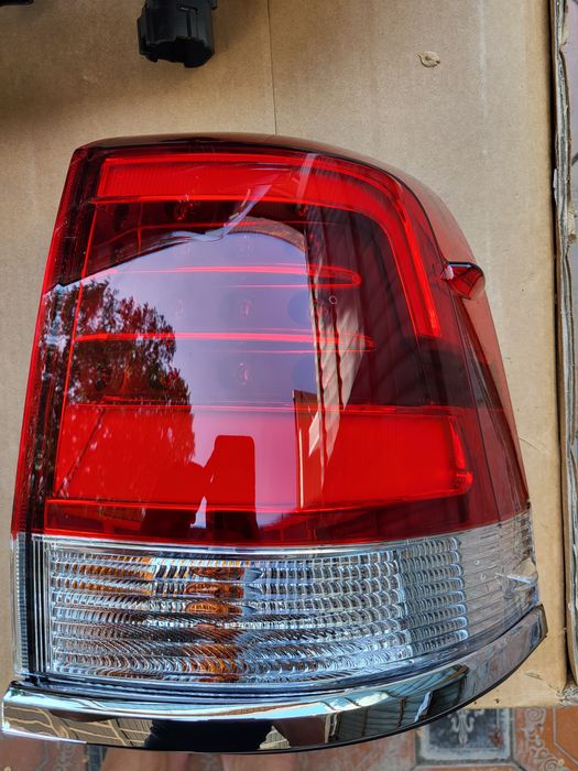 Фонарь в крыло левый Land Cruiser 200
