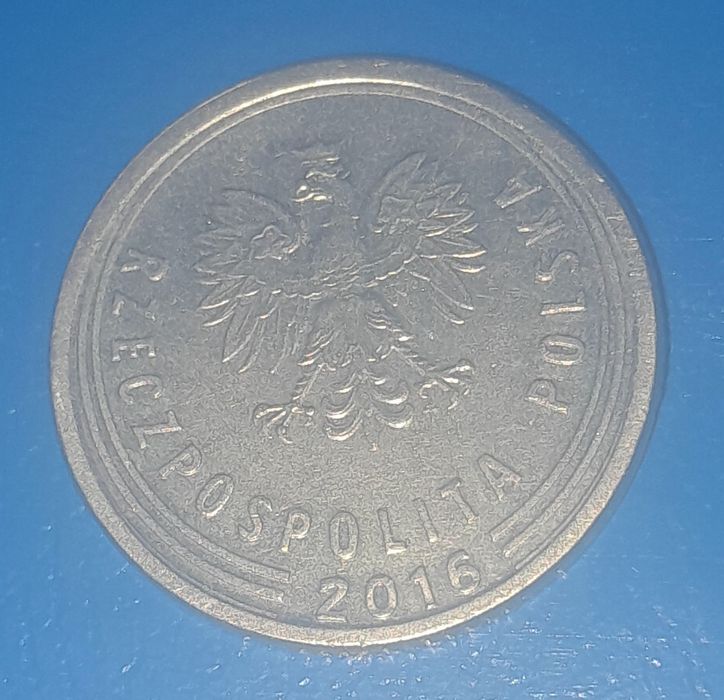 Продам Монеты разные.