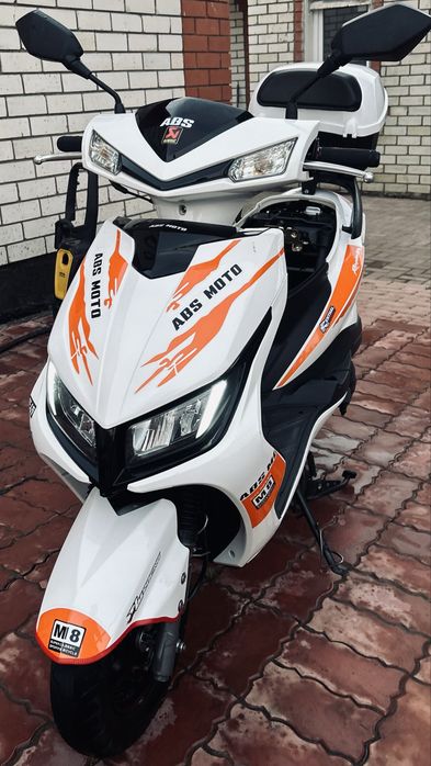 Скутер м8 ABS 150 куб