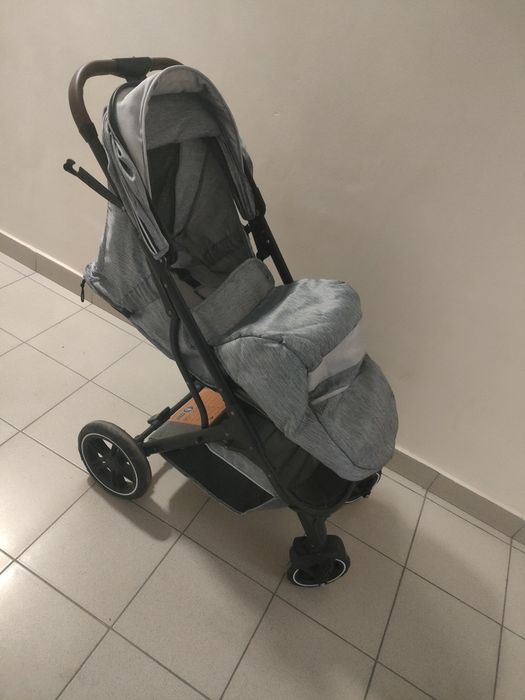 Продам детскую коляску