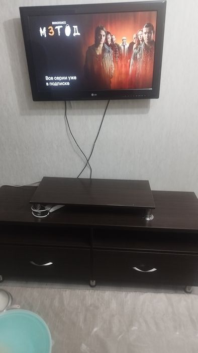 Тумбу под телевизор. В хорошем состоянии