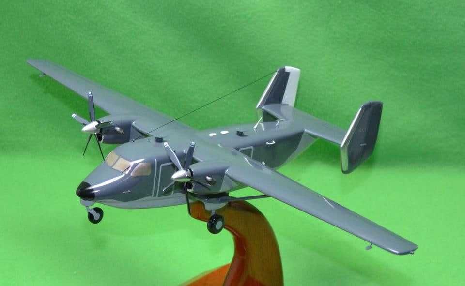 Сборная модель самолета M-28V Briza-1R Bis (ВЭ, 1:144)