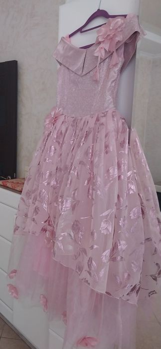 Платье бальное в пол