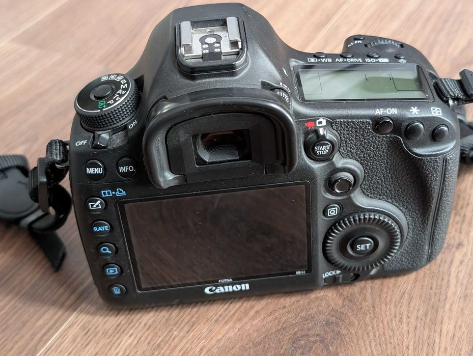 Canon 5D mk III 77k cadre cumparat de nou de la F64