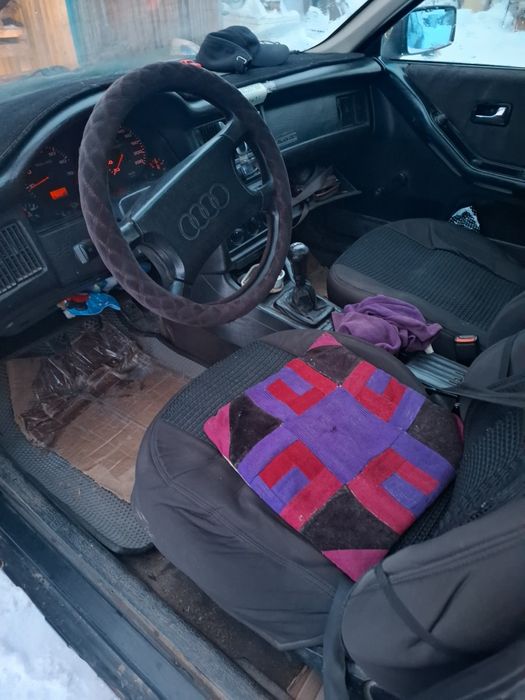 Продам Ауди 80 в хорошем  состаяние