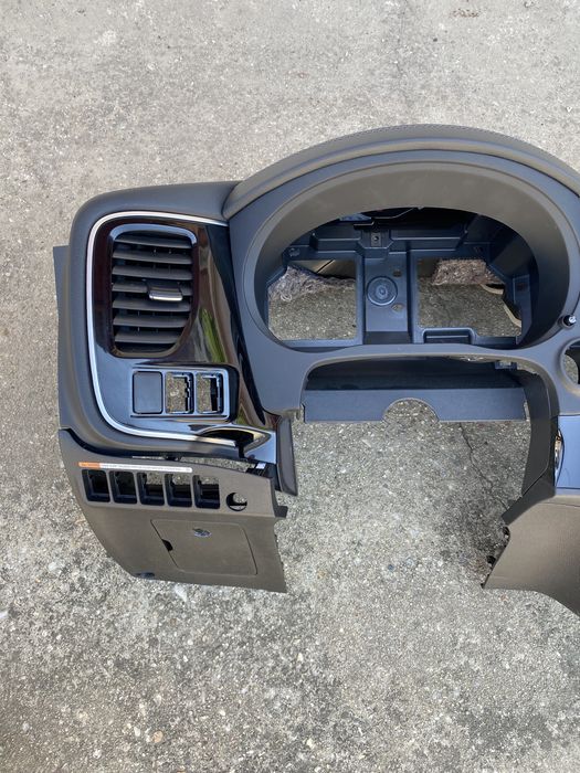 Plansa bord Mitsubishi Outlander