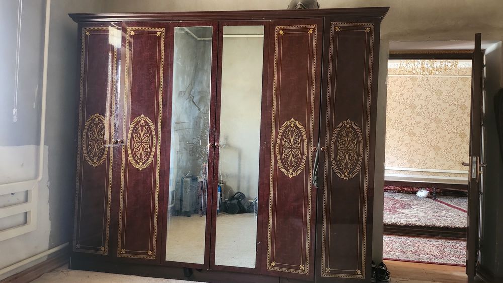 Shkaf sotiladi xolati yaxshi