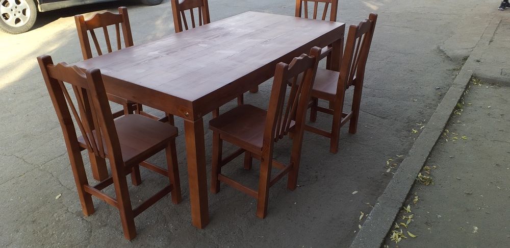 Маси и столове от масив