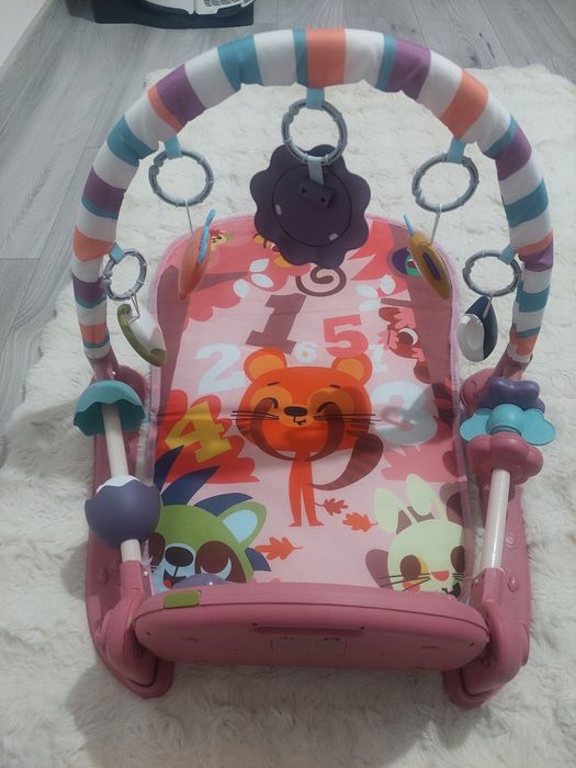 Salteluta distractiva pentru bebeluși