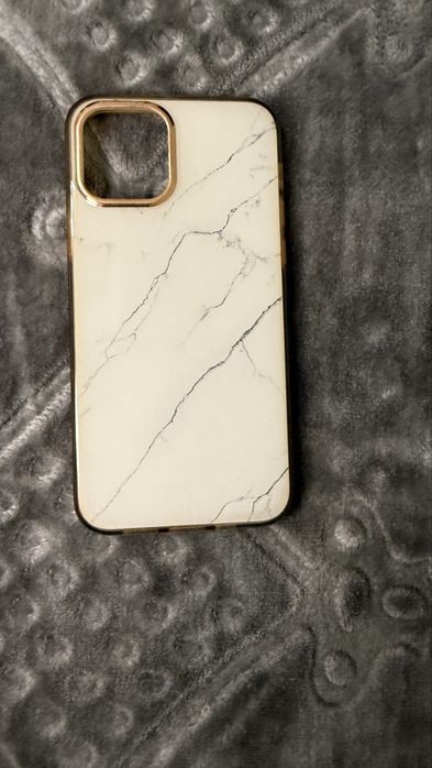 chexol iPhone 12/12pro/narxi kelishiladi