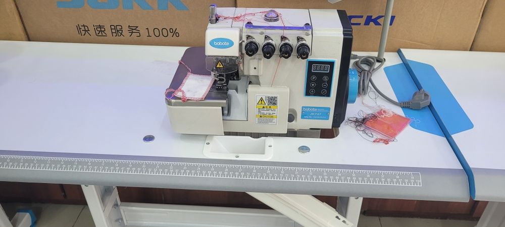 Overlok jaku jeksi jakk jask