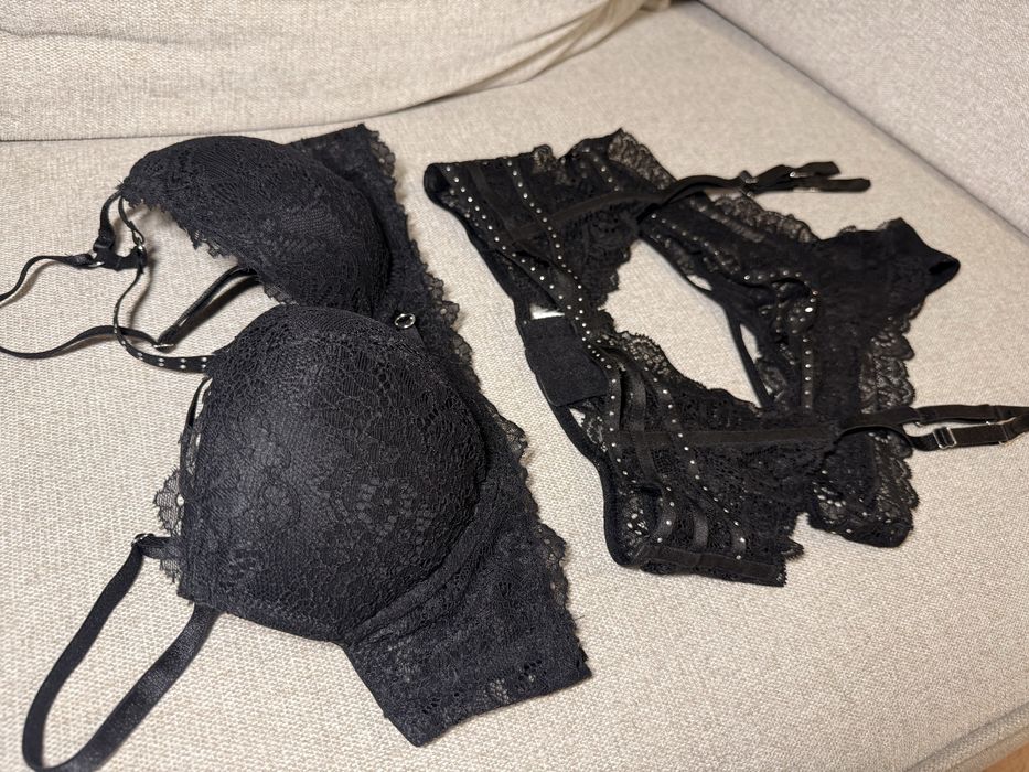 Нов комплект дамско бельо