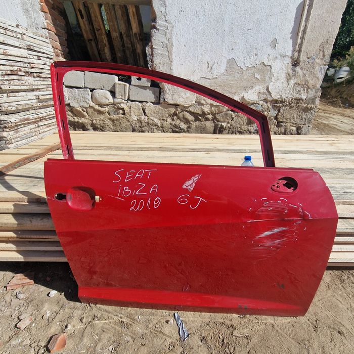 Seat Ibiza  6J    2010  предна дясна врата