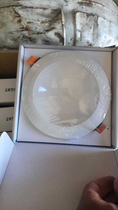 Lustre/plafoniere led NOI SIGILATE 20 buc Italia 24w 3000k 19 cm diametru la jumatate din pretul de nou