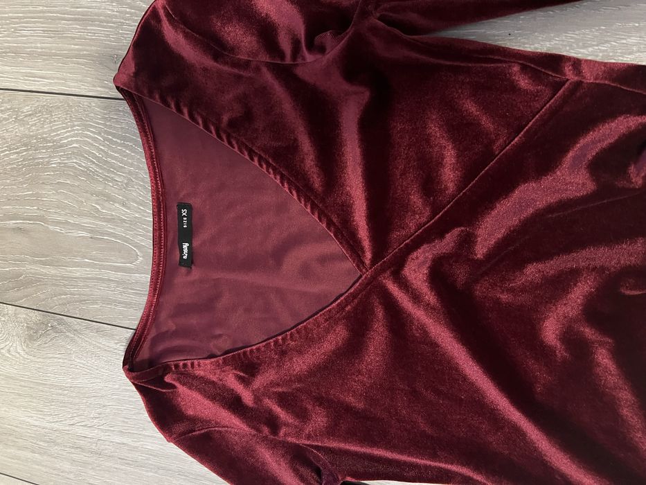 Велурена рокля sinsay