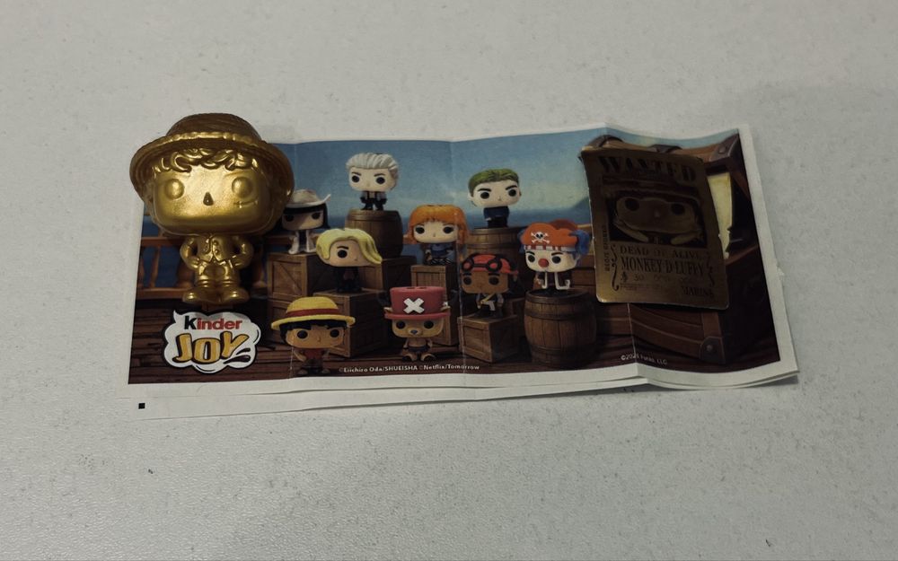 Золотой Луффи Kinder Joy One Piece + QR-код