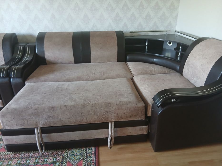Продам угловой диван