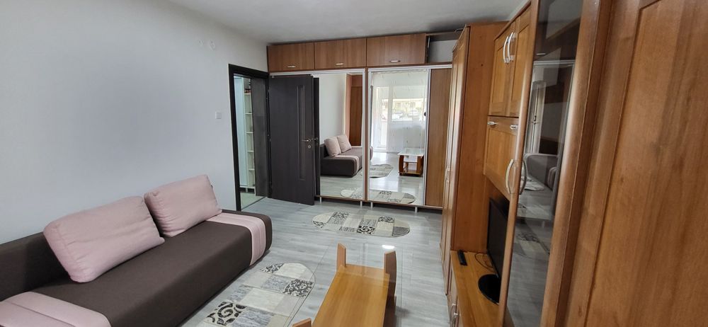 Vând apartament 2 camere, Etaj 1, Bumbești-Jiu