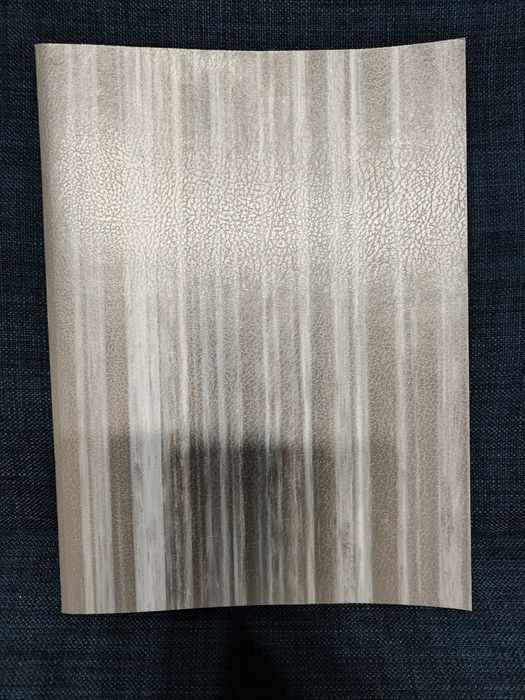 Продам тетради общие на 96 страниц в   клетку