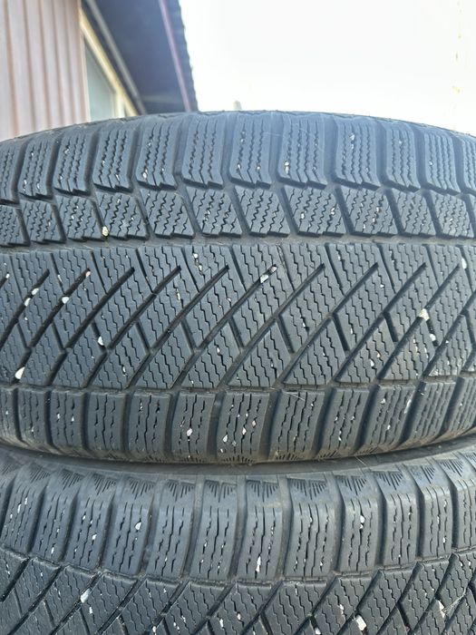 Всесезонные шины Continental 235/55R19