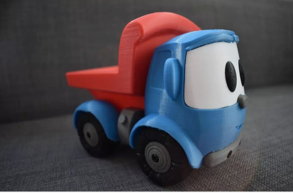 Camionul Leo jucarie