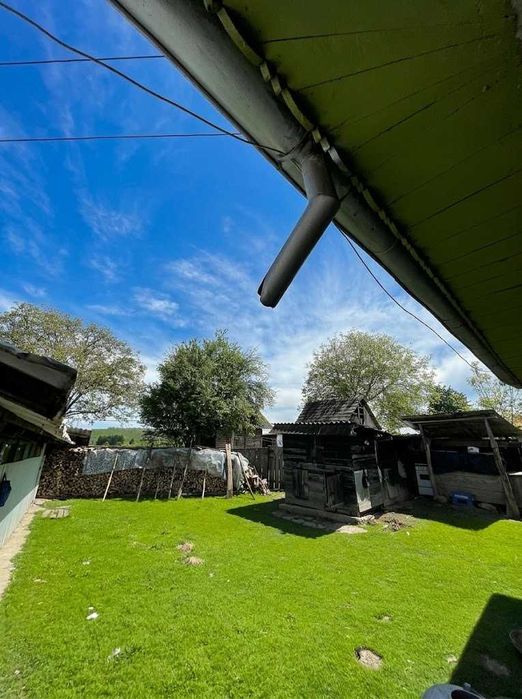 Casă cu teren de 4.500 mp în Blăgești, Jud. Bacău