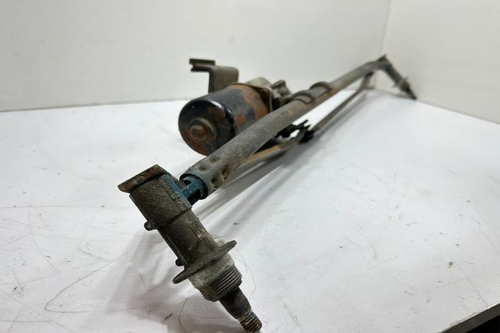 Ansamblu stergatoare parbriz cu motoras IVECO Daily a 3-a generatie