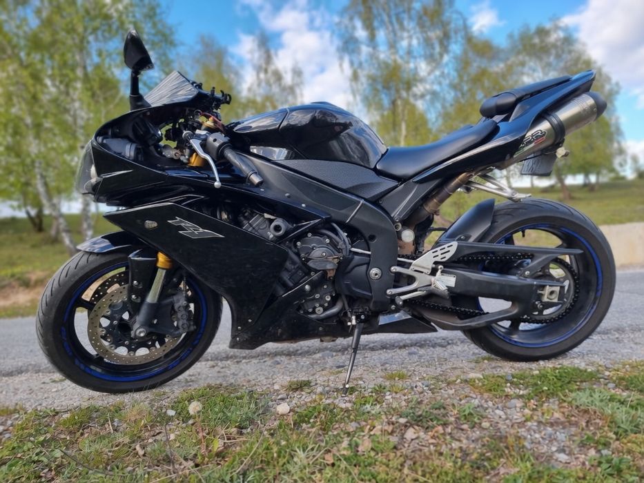 Yamaha YZF-R1 (RN19)
