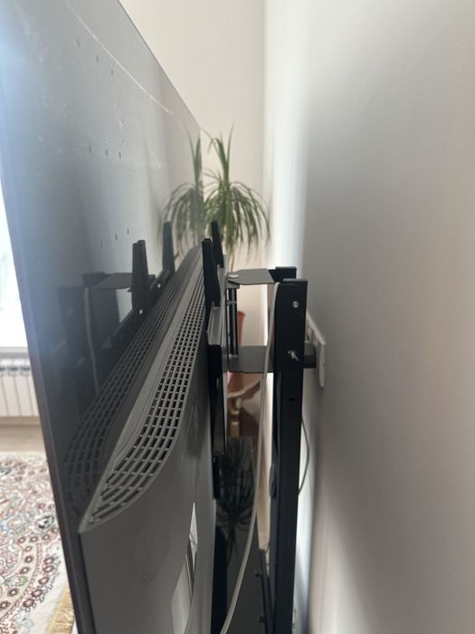 Телевизор на запчасть