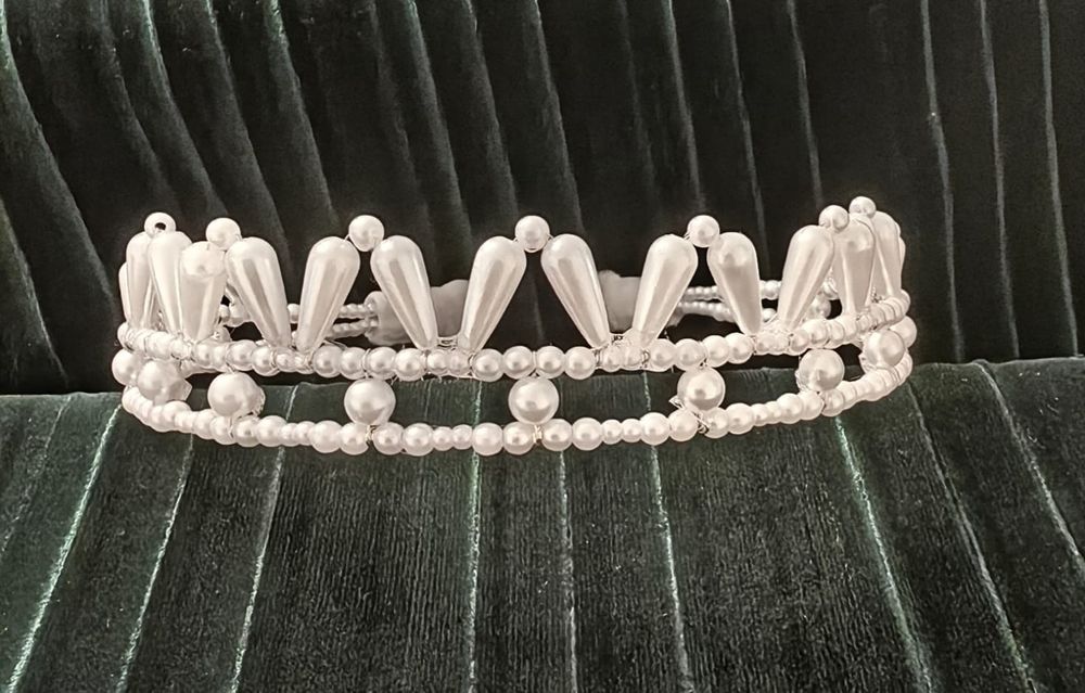 Vând coronita / diadema / tiara de de mireasa cu perle