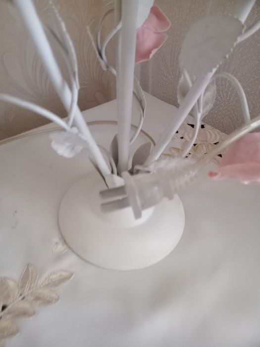 Настольная лампа с розочками