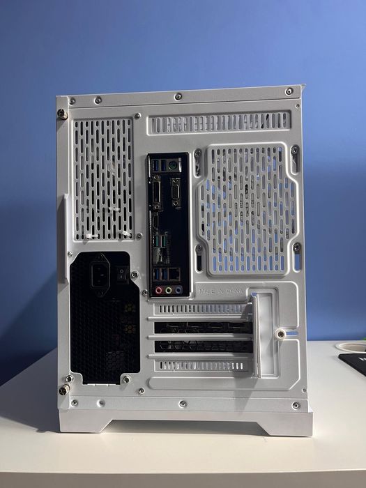 PC Gaming White / RTX 3070 / Ryzen 5 5650GE / 32GB RAM